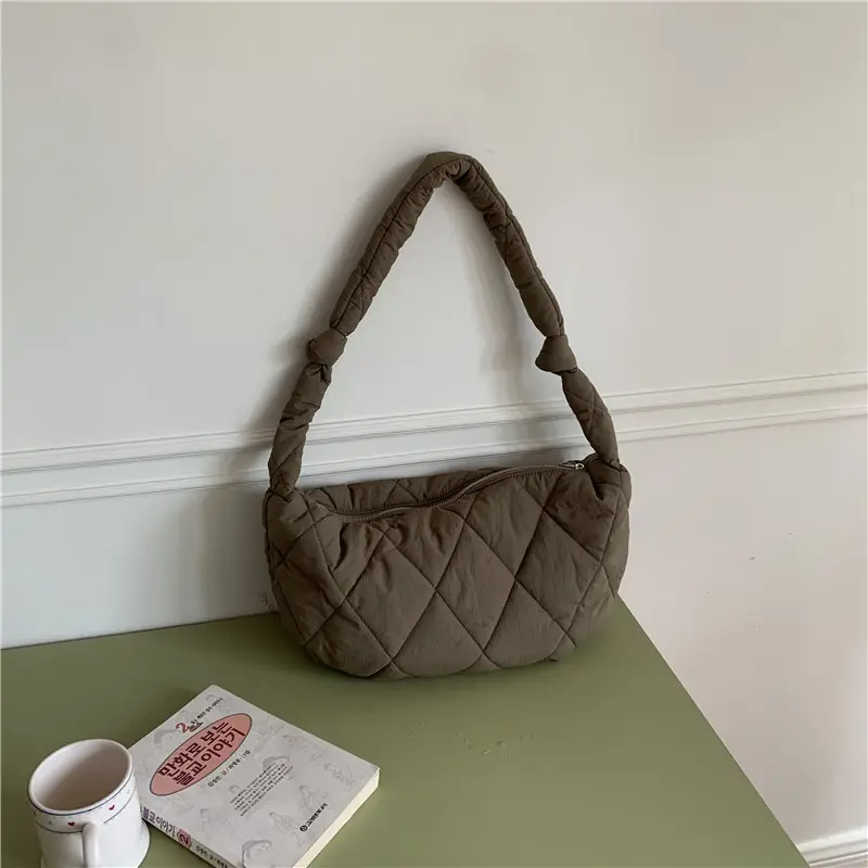 Wholesale large size quilted nylon bag cotton crossbody bag Korean style shoulder bag for women