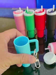 Halloween phong cách Mini phát sáng trong bóng tối cốc Keychain phim hoạt hình son môi Key chủ nhựa PVC màu sắc hỗn hợp chúng tôi kho - Product Image 2