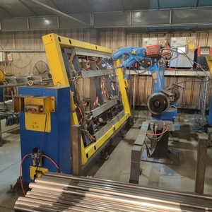Andamio de marco de escalera de metal para sistema de construcción y tipo de escalera de acero Marco de fachada móvil Piezas de andamio para construcción