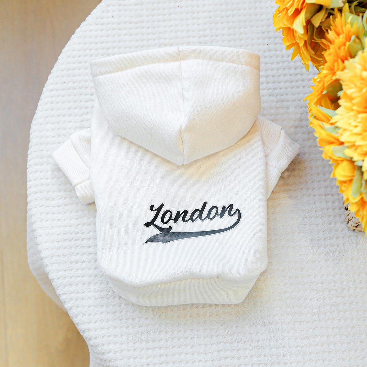 Black london white sweatshirt