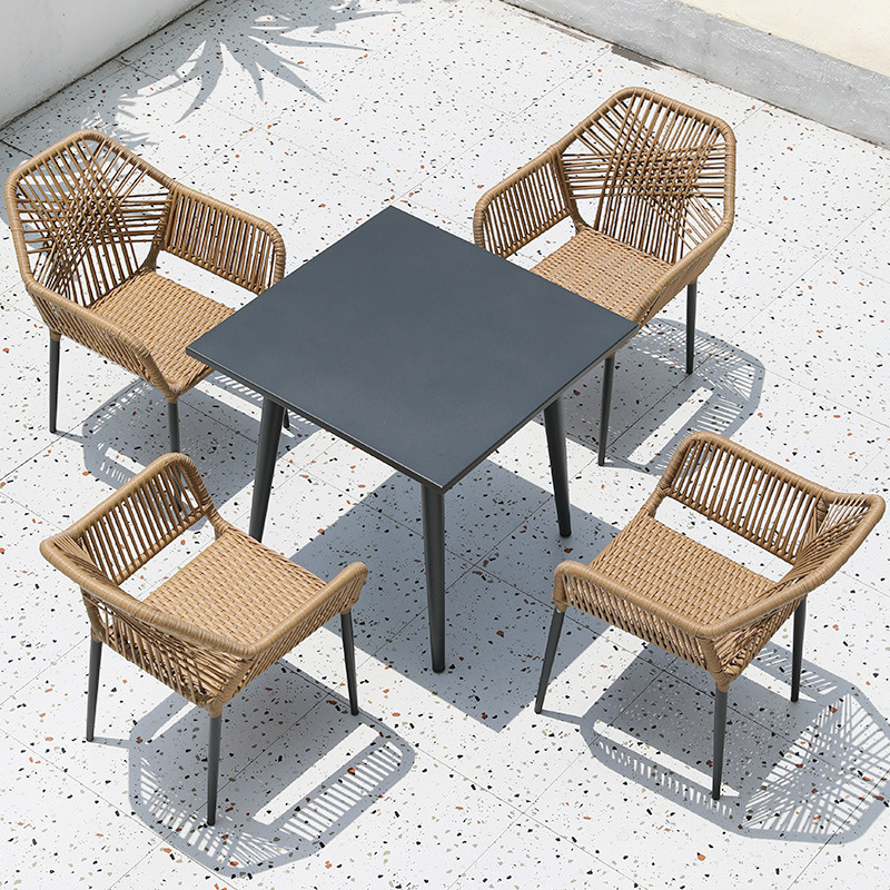 Chaises 4 pièces + table carrée tout aluminium 80*80cm 1 pièce