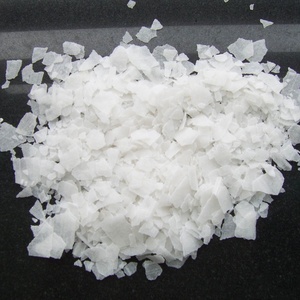 Serpihan putih kelas industri kalium hidroksida 99% Formula molekuler KOH digunakan untuk pembuatan kertas - Product Image 3