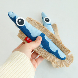 Venta caliente lienzo ojos grandes pez de peluche gato juguete de peluche contiene hierba gatera y papel arrugado para gato venta al por mayor juguetes interactivos para gatos - Product Image 1