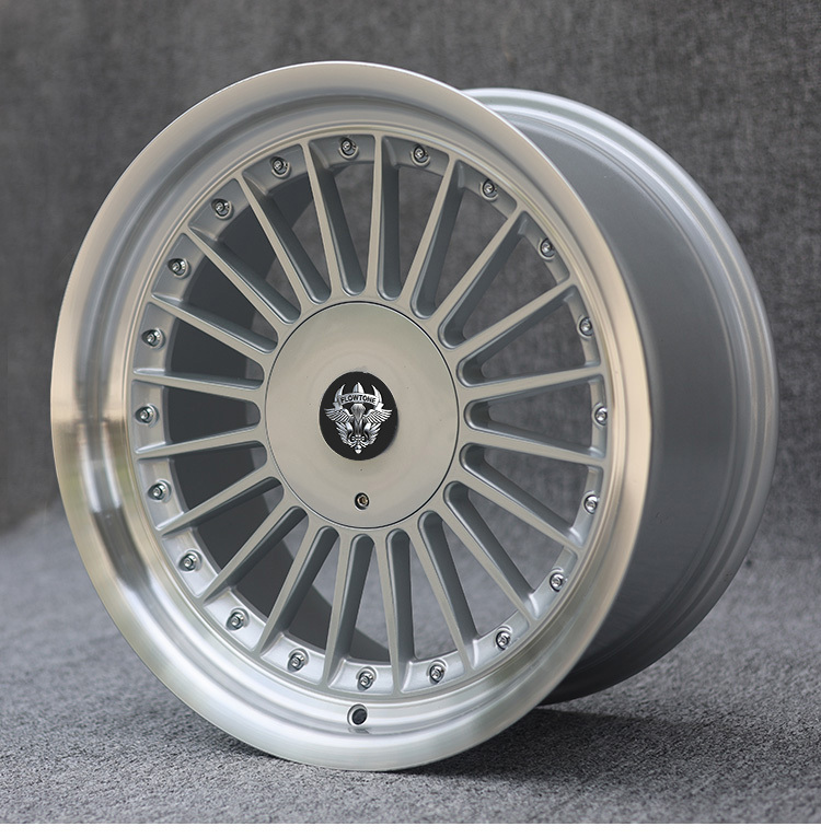 Bordo macchina argento+rivetti neri