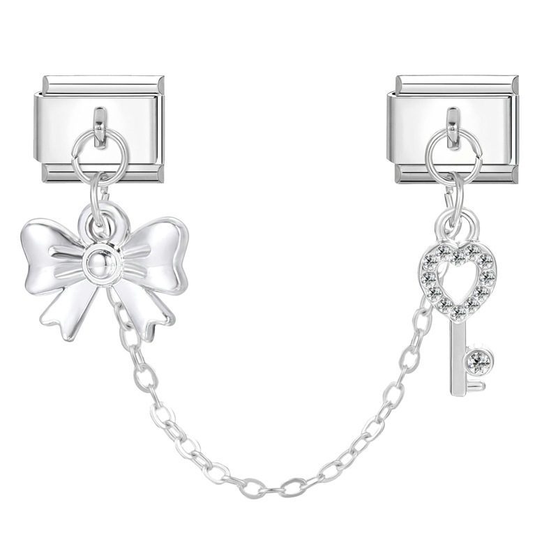 Steel base double-hanging bow-knot key