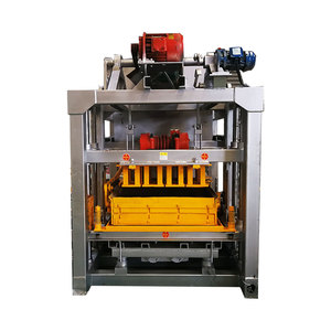 Macchine per la produzione di mattoni completamente automatiche QTJ4-20A macchine per la produzione di blocchi in calcestruzzo macchine per materiali da costruzione - Product Image 2