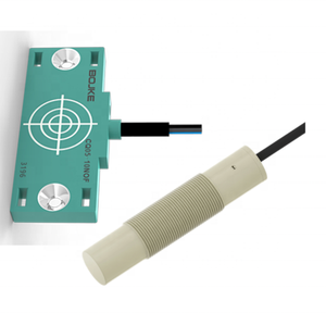 Capacitancia NPN sensor de proximidad capacitivo precio cuadrado del sensor capacitivo plano PNP M18 M12 8mm 20mm para detección de plástico - Product Image 1
