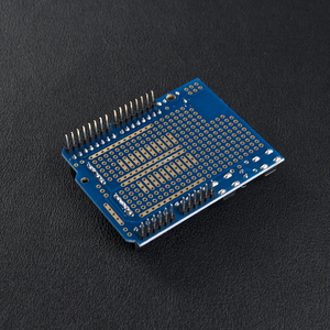 Scheda prototipale componenti elettronici con Mini Breadboard