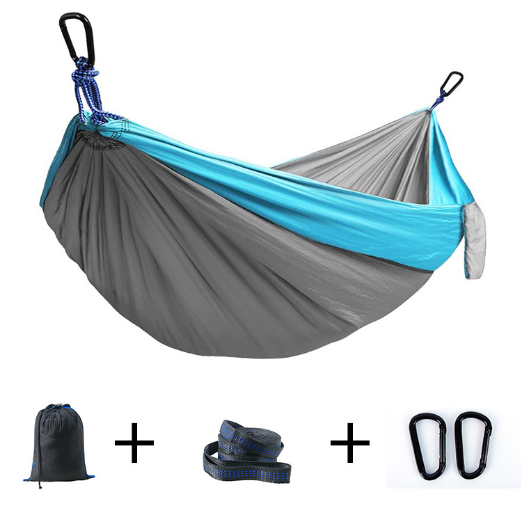 bleu avec du gris