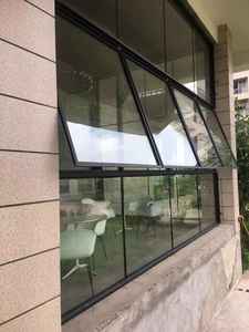 Ultra-schmaler Rahmen Stahl Top-Hung Fenster Markisen fenster doppelt verglast mit einfachem Design Feste offene wind dichte Funktion - Product Image 5