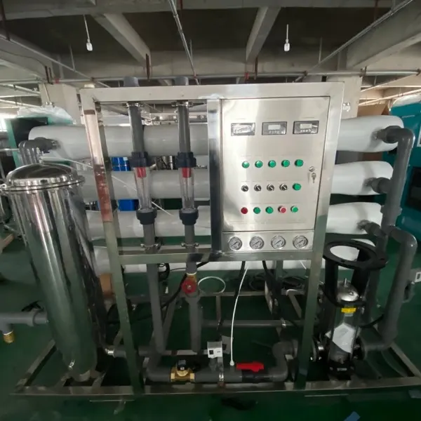 Sistema de smosis inversa 2000 lh système de purification d'eau de forage 500Lph unité d'osmose inverse 2000lph machine de purification d'eau