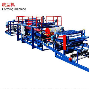 Sandwichplattenlinie Verbundplatten-Dachwandverkleidung Sandwichplattenpressmaschine Galvanisierte Blechziegel-Formmaschine