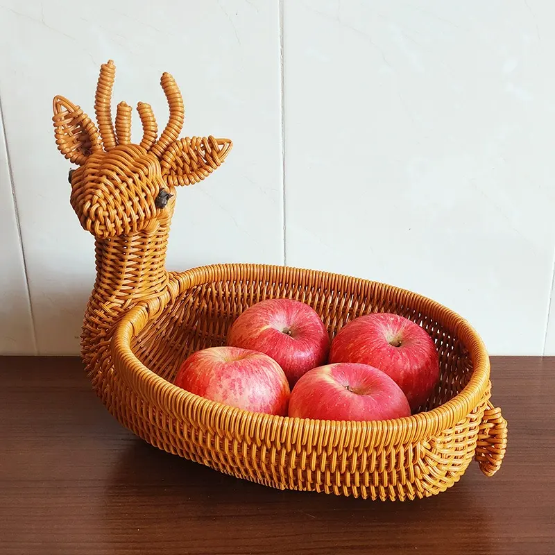 Factory Best seller cute Deer/Duck/Squirrel/ Swan animal rattan fruit basket handmade wicker baskets for gifts fruit