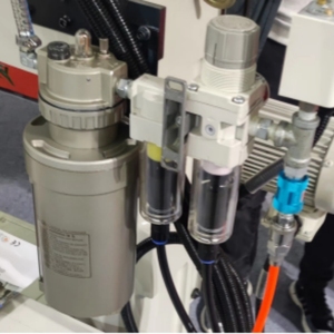 Highly Precise <strong>Grinding</strong> <strong>Machine</strong> With a Currently Available <strong>Cylindrical</strong> <strong>Grinding</strong> <strong>Machine</strong>