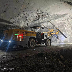 CE Certified Diesel-Powered <strong>Rock</strong> <strong>Drilling</strong> Jumbo with Dust Control System for <strong>Hard</strong> <strong>Rock</strong> Excavation Projects