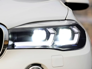 BiLED projektör lens stok halojenler ile BMW X5 F15 için LED farlar - Product Image 3
