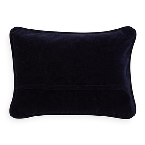 Tùy Chỉnh Phong Cách Thiết Kế Mới Dành Cho Người Lớn Đồng Tính Bff Needlepoint Gối Đệm Cá Nhân Thư Mô Hình Vải Cho Khách Sạn Sử Dụng - Product Image 2