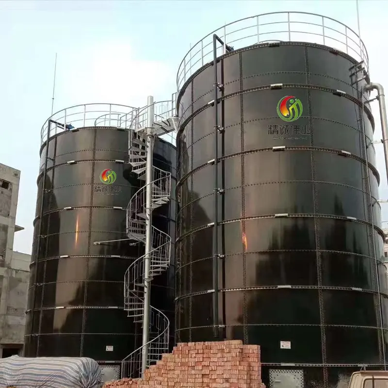 Reactor anaeróbico UASB de planta de tratamiento de aguas residuales lácteas