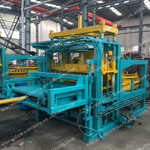 Máquina de fabricación de bloques de pavimentación completamente automática, máquina de ladrillo de hormigón hueco hidráulico, fabricante de máquina de fabricación de ladrillos de cemento - Product Image 5