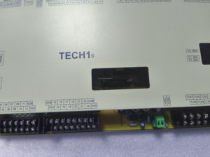 Techmation TECH1H TECH1 Controlador de placa de CPU original/placa IO para máquina de moldeo por inyección Nuevo y de marca - Product Image 5