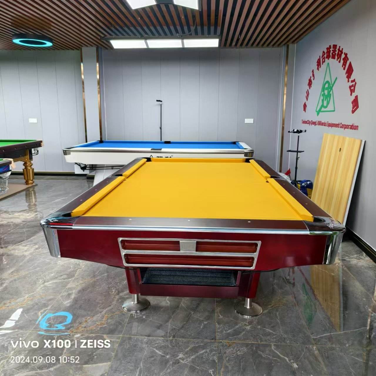 Table de billard à neuf boules de quatrième génération