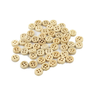 Precio bajo de fábrica, personalizado, diferente tamaño, respetuoso con el medio ambiente, botón redondo de madera de 4 agujeros para ropa - Product Image 5