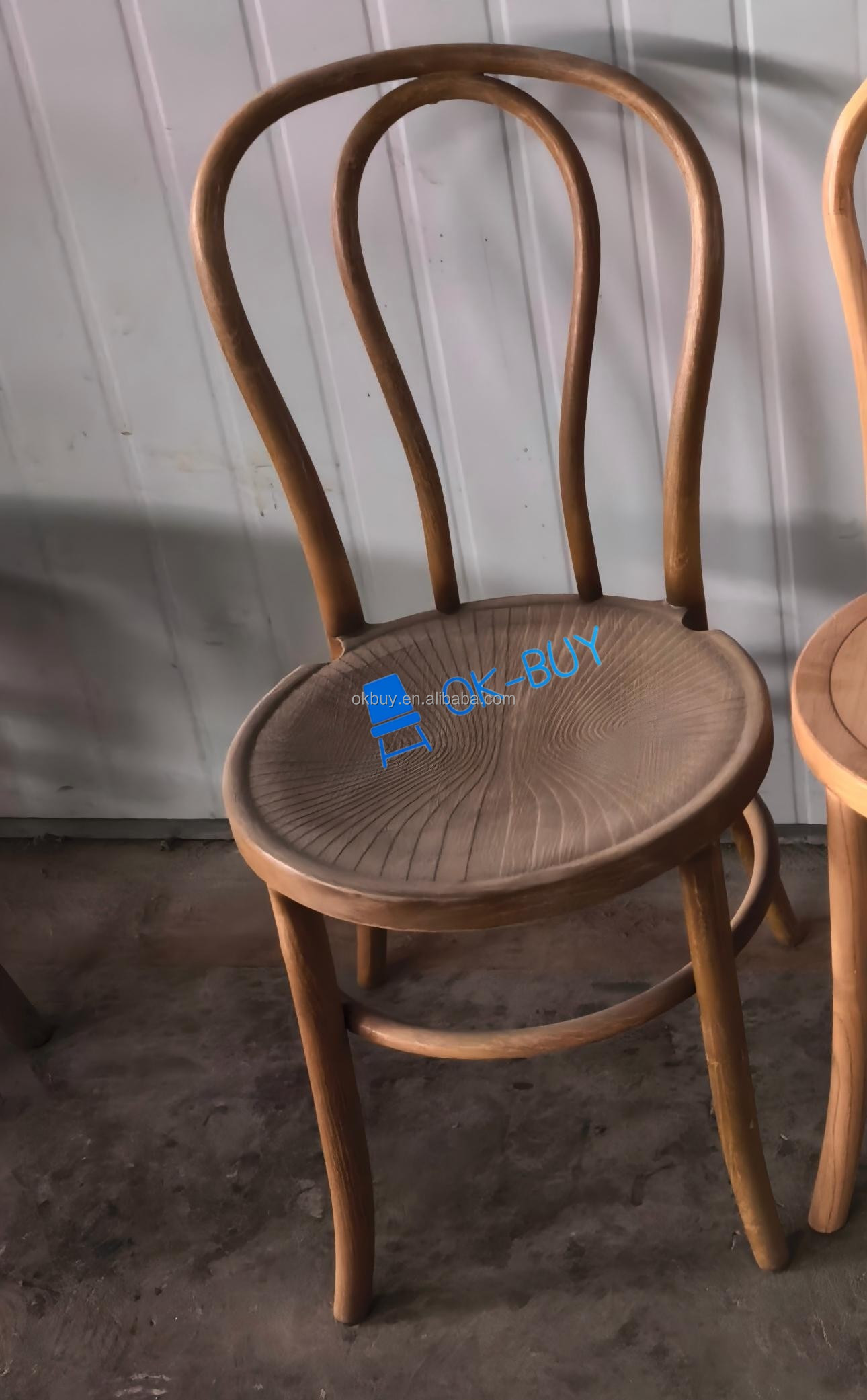 Chaise de salle à manger française en plastique, couleur bois 2, assise ronde