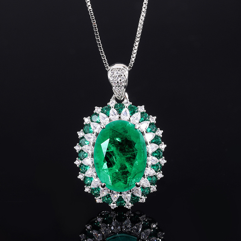 Emerald pendant