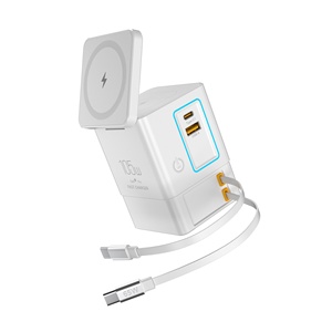 105W多機能充電器引き込み式USB-Cケーブル電源コンボUSB Cストリップラップトップおよび携帯電話用磁気機能 - Product Image 1