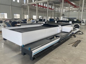 1500瓦集成管板激光切割机数控软件控制的<span class=keywords><strong>Raycus</strong></span> Max激光钣金切纸