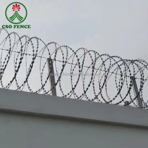 Savunma kullanımı Cbt 60 jilet çit sınır koruma için sıcak daldırma galvanizli bıçaklı çelik şerit tel üstüvane bobin - Product Image 3
