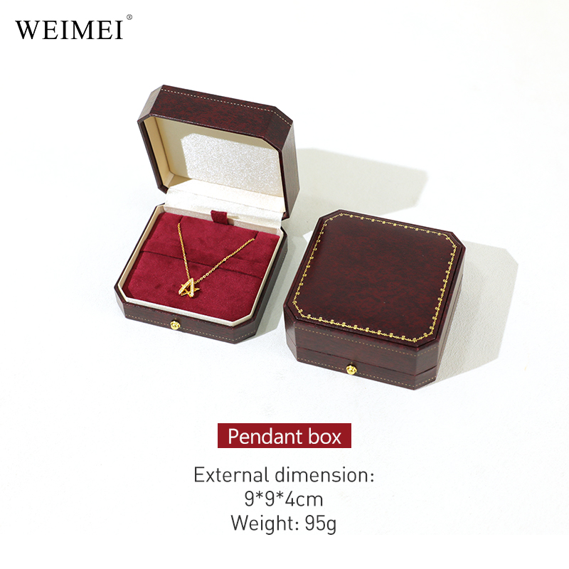 red Pendant box