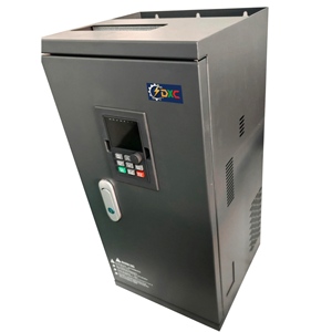 VFD 380V 55KW 3HP 9.6A 220V Salida Inversor de control de accionamiento de frecuencia variable Adecuado para control de velocidad CNC de motor de husillo - Product Image 1