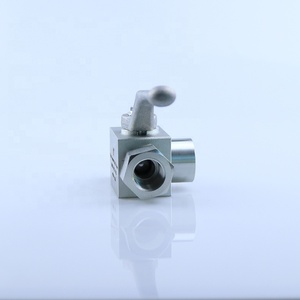 Iplik dışında 2 montaj deliği ile 3 yollu 3/4 inç yüksek basınçlı küresel vana - Product Image 2
