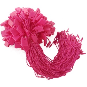 Cadena de etiqueta colgante cuadrada de moda de fábrica para accesorios Cuerda de etiqueta de ropa para accesorios de ropa Bloqueo de etiqueta colgante normal Plasti - Product Image 3