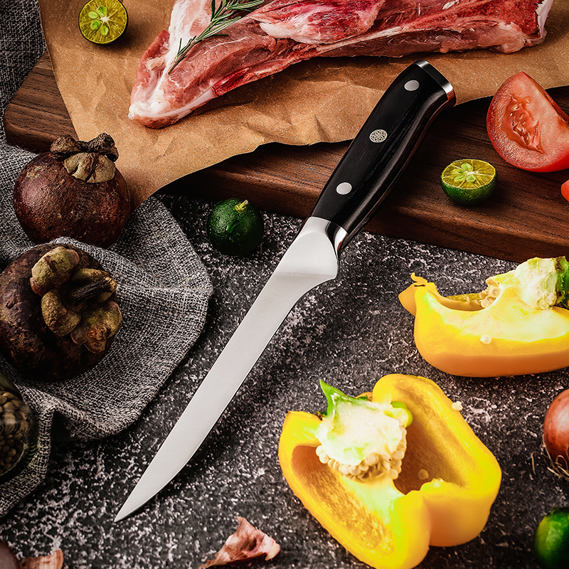 Cuchillo para deshuesar negro de 6''