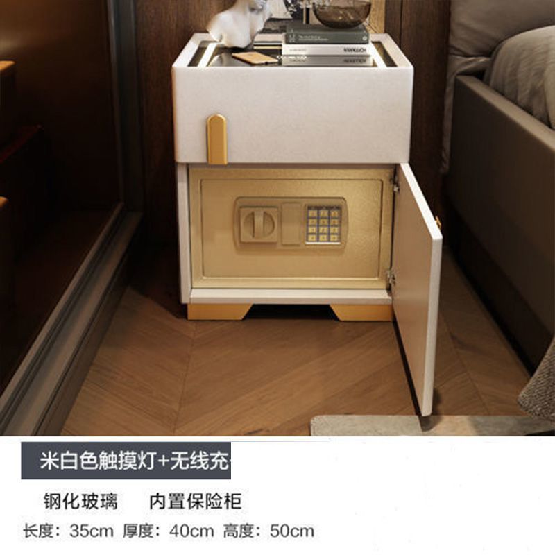Off-white tri-color wireless light
