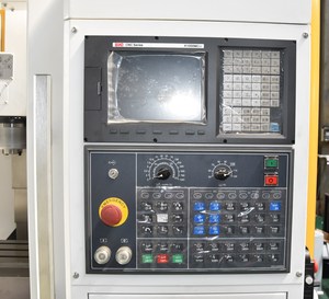 เครื่องกัด CNC ขนาดเล็ก VMC220ศูนย์เครื่องจักร CNC ขนาดเล็ก