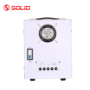 単相110V220VサーボタイプSVC5000VA AVR 5KVA5000ワットAC自動電圧レギュレータースタビライザー