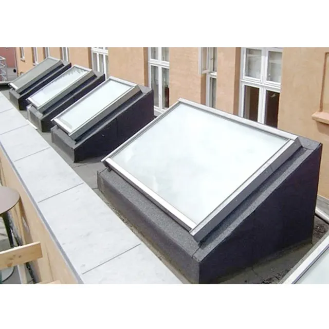 2021 ultima design Moderno Top finestra del Balcone tetto lucernario motorizzato finestra Low-e glass su misura in alluminio tetto lucernario