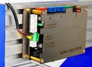 מכונת שולחן עבודה חריטה מיני <span class=keywords><strong>cnc</strong></span> מכונת לייזר תמונת עץ מכונת חריטה עץ mdf 3 ציר <span class=keywords><strong>cnc</strong></span> 8000 אקרילי (סל "ד)