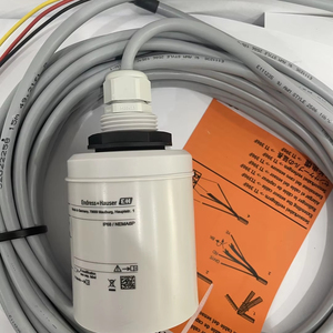 FDU91 Ultraschalls ensor Anwendungs bereiche Vorteile umfassen: Eingebaute Temperatur sensor Reisezeit Kalibrierung E + H - Product Image 1