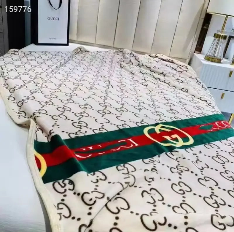 Bassa quantità di MOQ alla moda grandi dimensioni 150*200 personalizzato Super morbida coperta in pile di flanella con foto