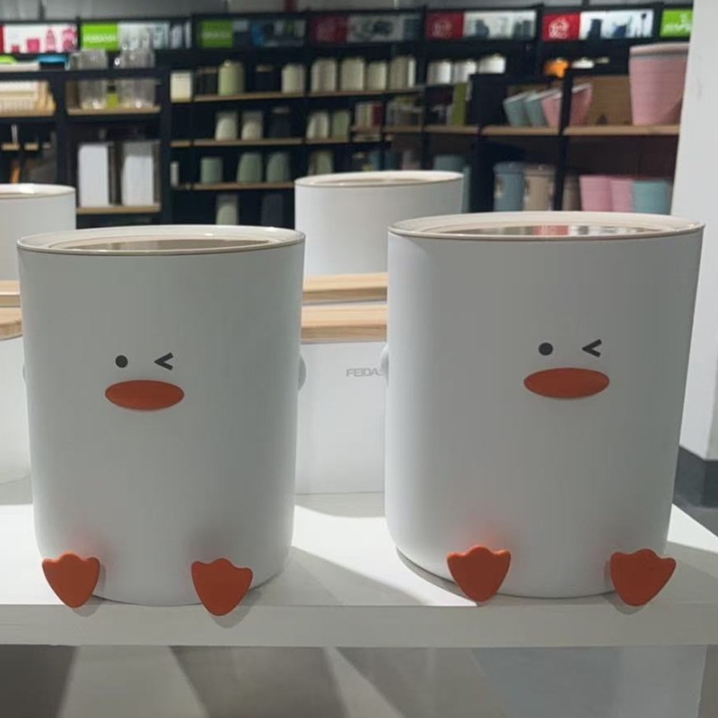 New TG5560 Little Duck Trash Can