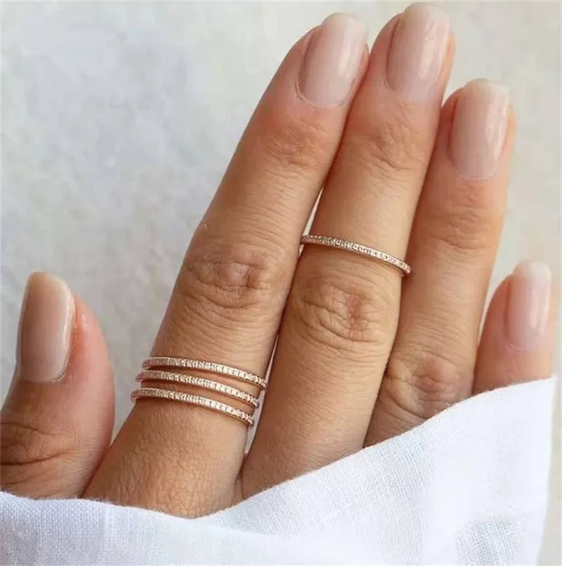 2022 Nieuwe Knipperende 40-Grain Diamant Rij Fijne Ring Simple Titanium Staal Micro Pave Zirkoon Ring Voor Vrouw Bruiloft drop Shipping