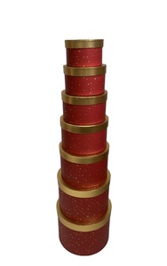 Набор из 7 вложенных бумажных подарочных коробок с золотой крышкой - Product Image 5