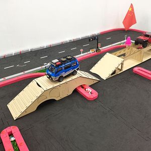 <span class=keywords><strong>2025</strong></span>年人気の子供のおもちゃ車古い学校の古典的なデリカLEDハイト付き1/24スケールモデルミニ<span class=keywords><strong>RC</strong></span>カー