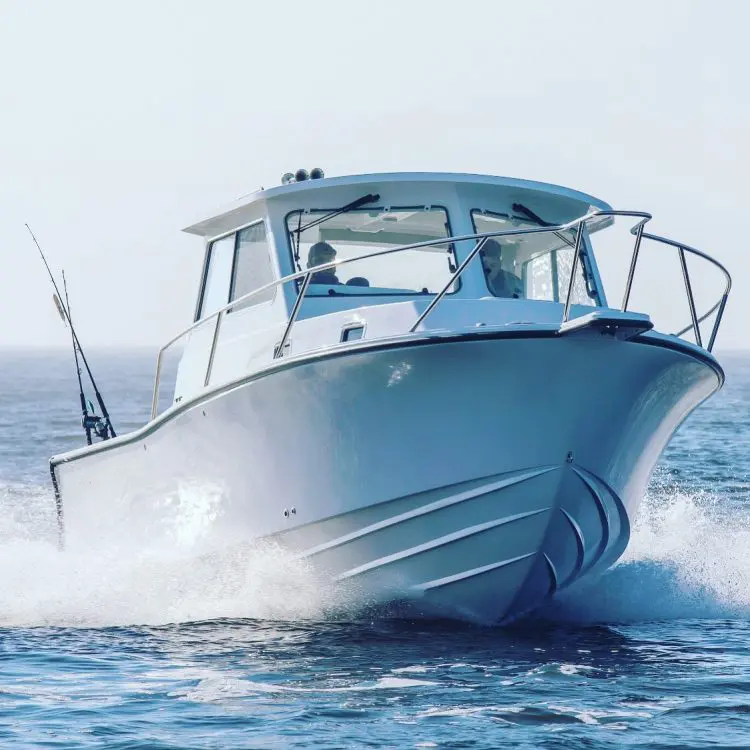 Ce bateau de vitesse certifié 7.5m cabine soudée Cruiser bateau de pêche en aluminium avec Toilte séparé pour Offre Spéciale