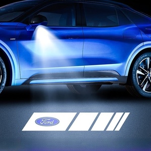 Logo projeksiyon ile 2 adet evrensel <span class=keywords><strong>LED</strong></span> ayna işık Ford karşılama oto dış süslemeleri için 12V lamba halı aksesuarları