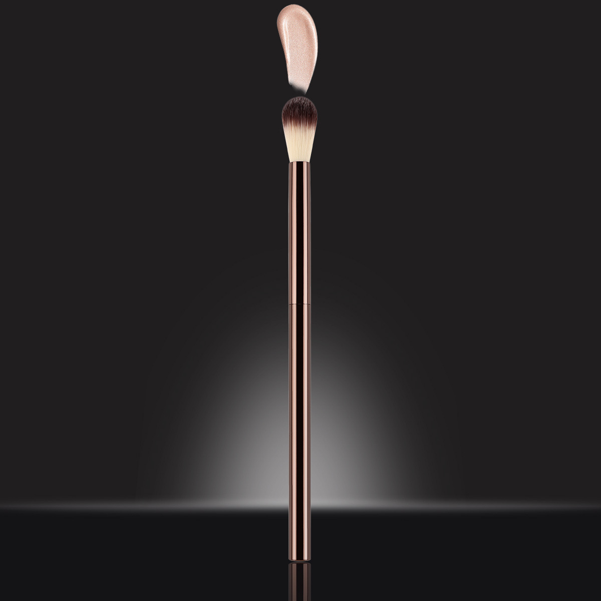 Pinceau marron 11, grande flamme, haute luminosité.